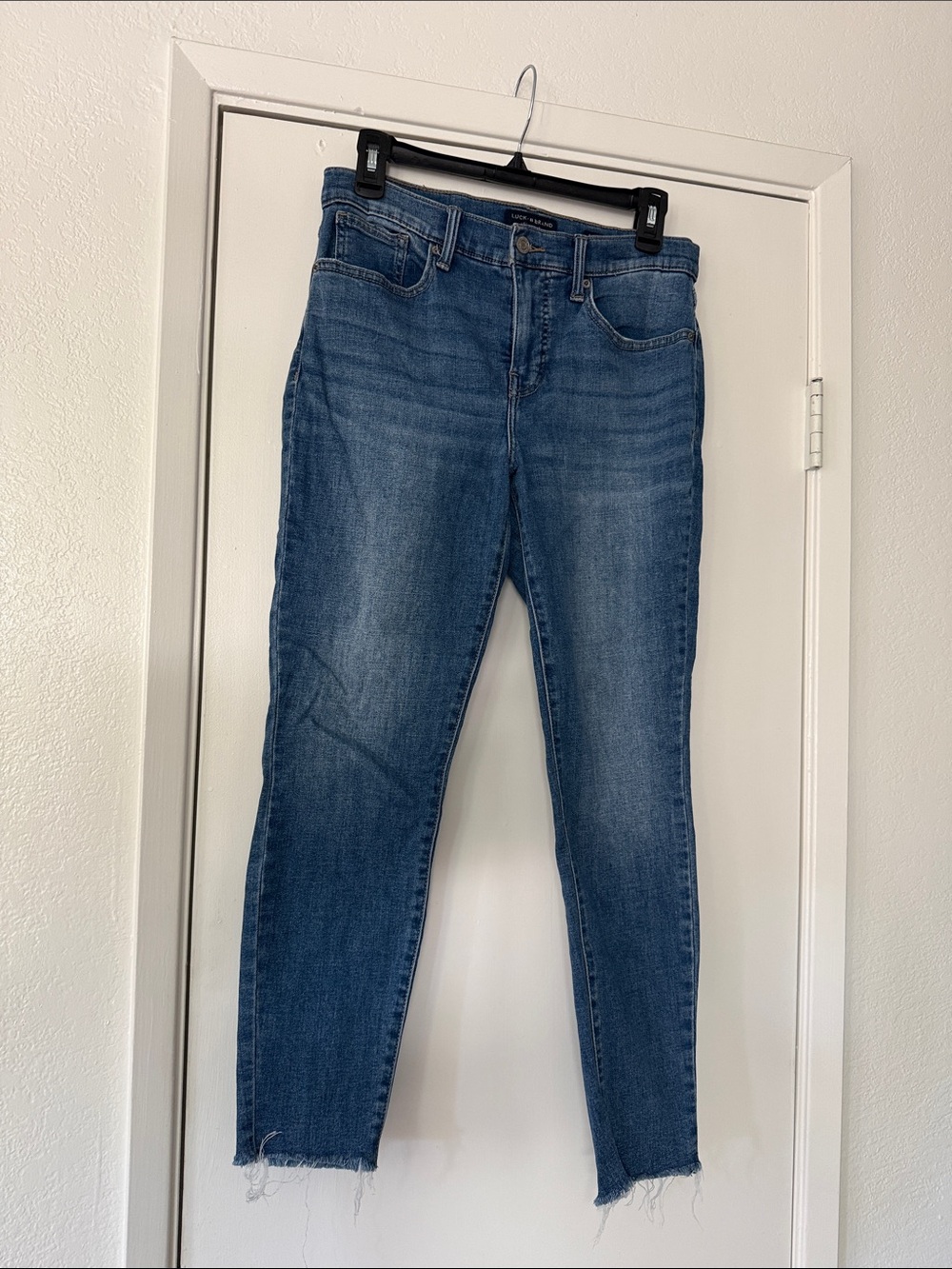 Lucky Brand Medium Blue Ava Mid Rise Ankle Raw Hem Skinny Jeans